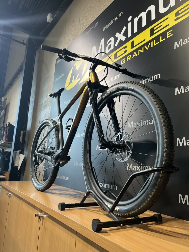 VTT Maximum Cycles Giant