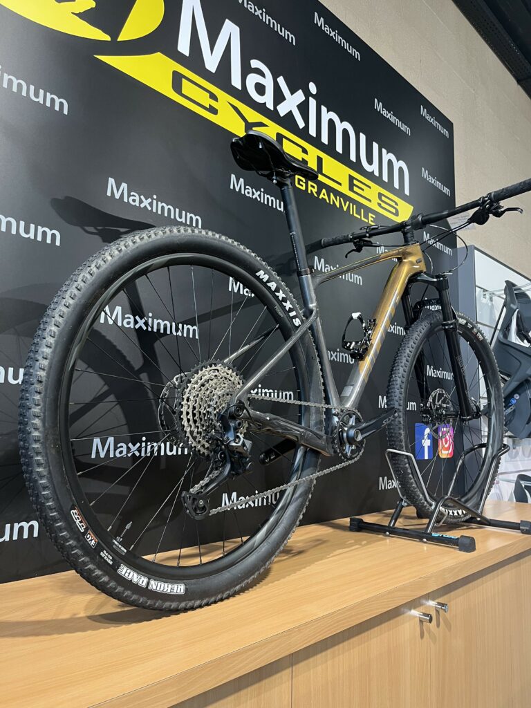 VTT Maximum Cycles Giant