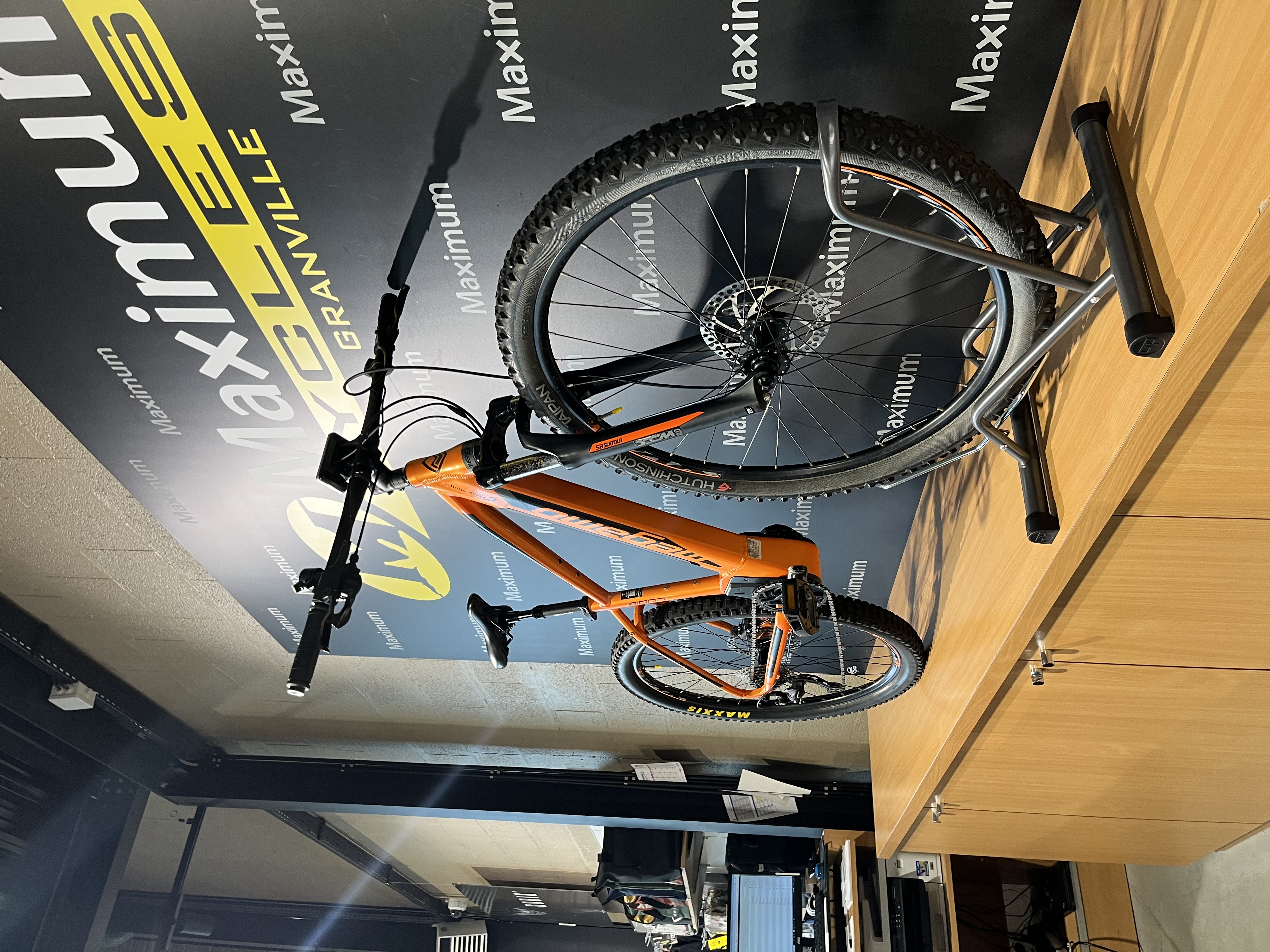 TT Maximum Cycles Megamo