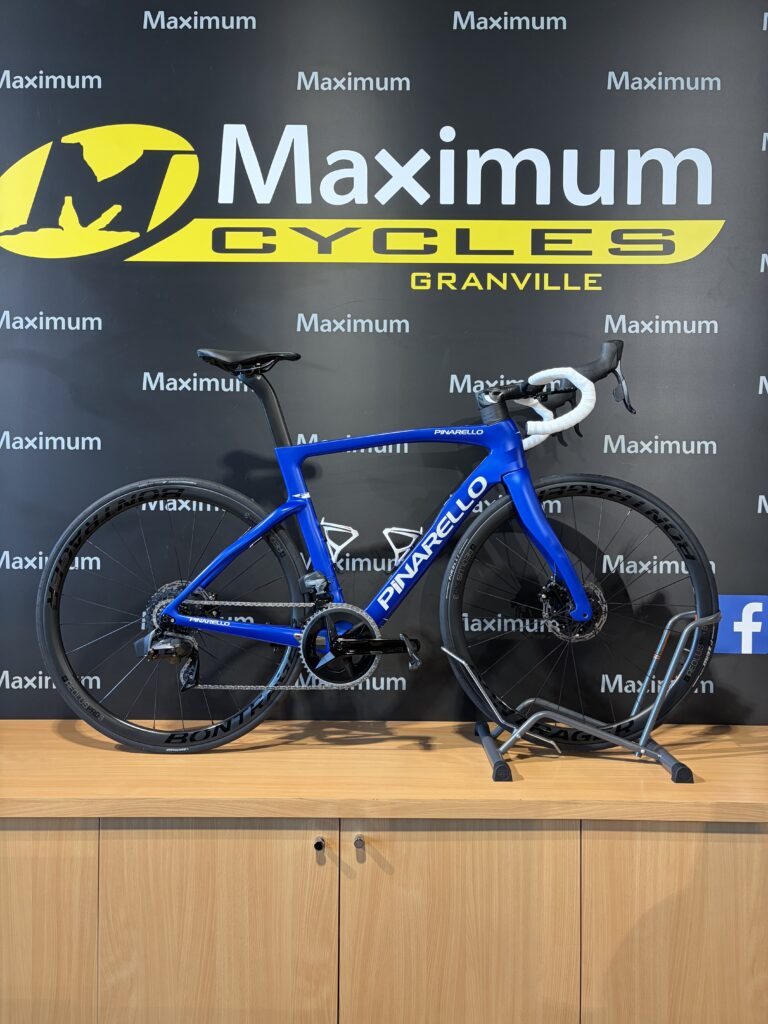 VELO ROUTE MAXIMUM CYCLES PINARELLO