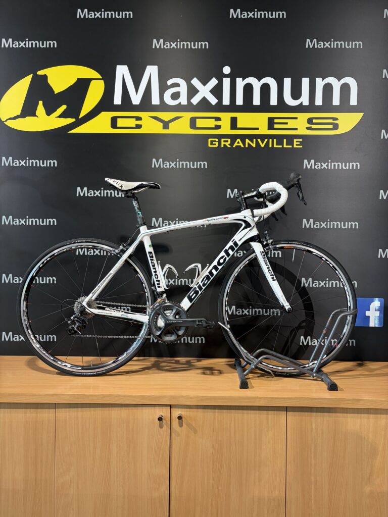 VELO ROUTE MAXIMUM CYCLES BIANCHI